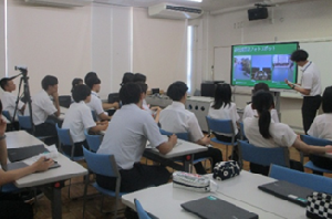 体験した高松の魅力を交流会で発表