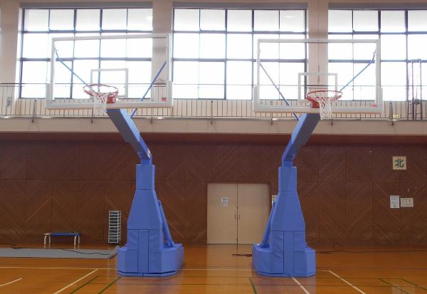 バスケットゴールの写真（正面）