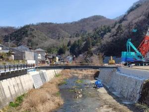 橋りょう上部工（遠景）