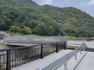 橋りょう上部工(近景)