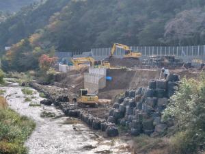 河川護岸整備（遠景）